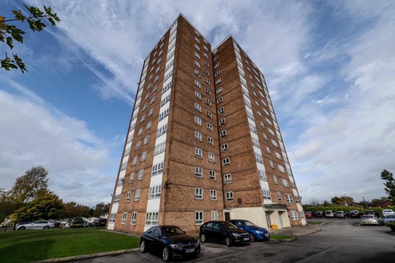 Spacious Apartment For Holiday And Contractor Groups In Salford - Private Parking - By Nmb Serviced Accommodation Manchester Exteriör bild
